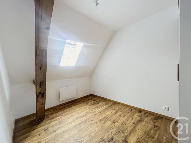 Appartement F2 bis à louer - 2 pièces - 56.15 m2 - VARENNES SUR ALLIER - 03 - AUVERGNE - Century 21 Lefèbvre Immobilier