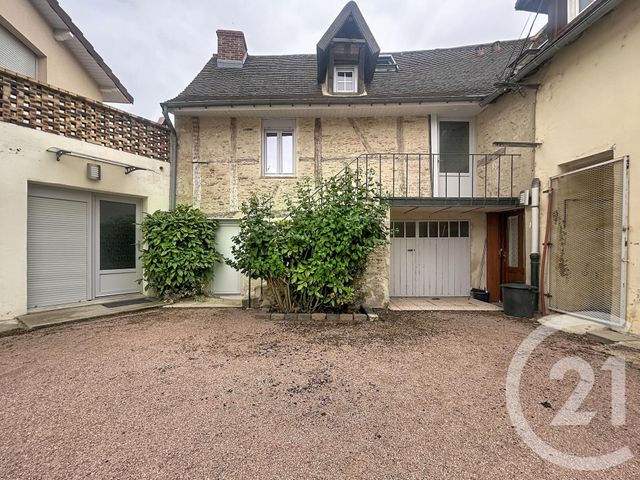 Appartement F2 bis à louer - 2 pièces - 56.15 m2 - VARENNES SUR ALLIER - 03 - AUVERGNE - Century 21 Lefèbvre Immobilier