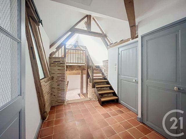 Appartement F2 bis à louer - 2 pièces - 56.15 m2 - VARENNES SUR ALLIER - 03 - AUVERGNE - Century 21 Lefèbvre Immobilier