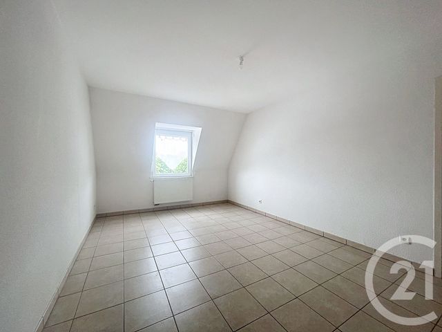 Appartement F2 à vendre - 2 pièces - 70.0 m2 - ST POURCAIN SUR SIOULE - 03 - AUVERGNE - Century 21 Lefèbvre Immobilier