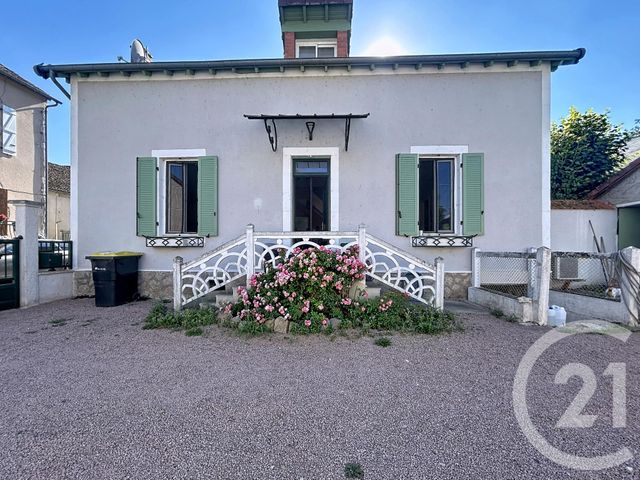 maison - MONTAIGU LE BLIN - 03