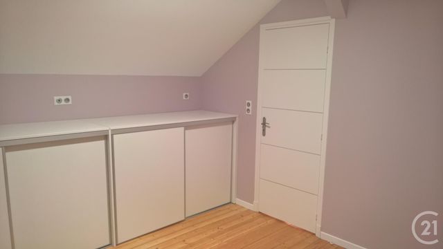 maison à louer - 3 pièces - 73.0 m2 - MONTAIGU LE BLIN - 03 - AUVERGNE - Century 21 Lefèbvre Immobilier