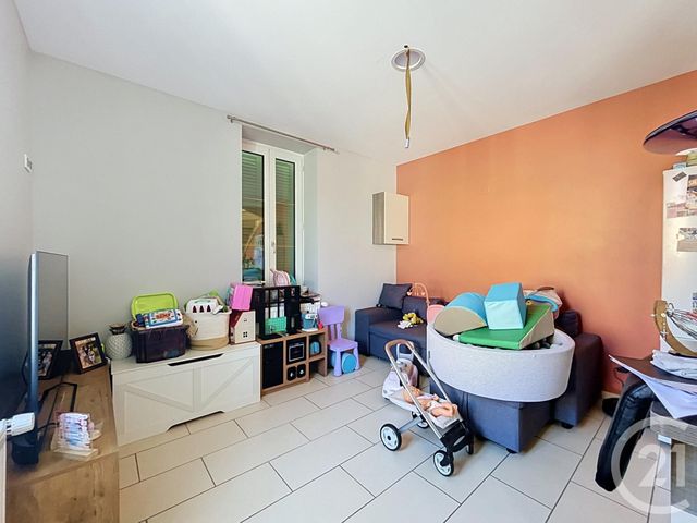 maison à louer - 3 pièces - 73.0 m2 - MONTAIGU LE BLIN - 03 - AUVERGNE - Century 21 Lefèbvre Immobilier