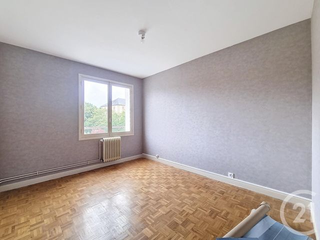Appartement F3 à louer - 3 pièces - 81.24 m2 - VARENNES SUR ALLIER - 03 - AUVERGNE - Century 21 Lefèbvre Immobilier