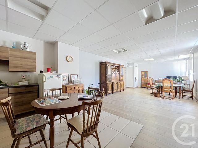 Appartement F4 à louer - 4 pièces - 110.16 m2 - ST POURCAIN SUR SIOULE - 03 - AUVERGNE - Century 21 Lefèbvre Immobilier