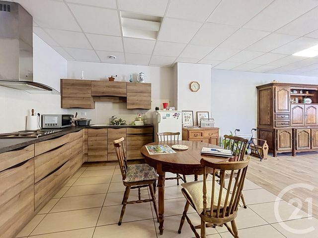 Appartement F4 à louer - 4 pièces - 110.16 m2 - ST POURCAIN SUR SIOULE - 03 - AUVERGNE - Century 21 Lefèbvre Immobilier