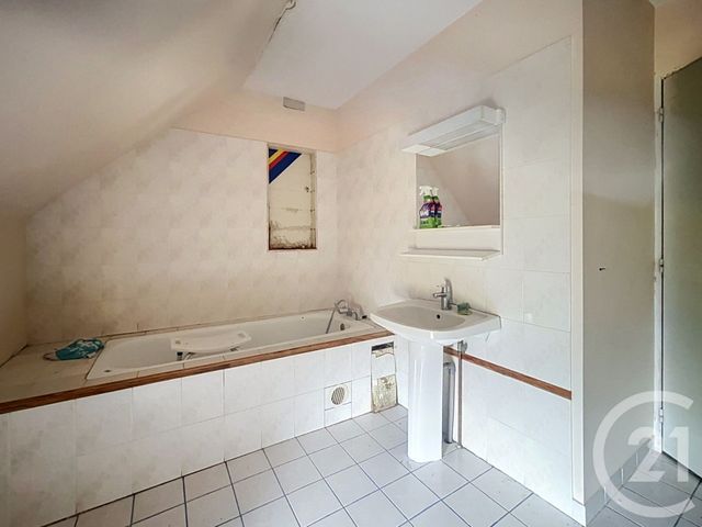 maison à vendre - 4 pièces - 129.17 m2 - CHAREIL CINTRAT - 03 - AUVERGNE - Century 21 Lefèbvre Immobilier