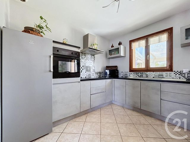 maison à vendre - 4 pièces - 113.25 m2 - ETROUSSAT - 03 - AUVERGNE - Century 21 Lefèbvre Immobilier