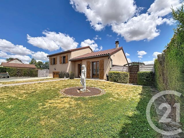 maison à vendre - 4 pièces - 113.25 m2 - ETROUSSAT - 03 - AUVERGNE - Century 21 Lefèbvre Immobilier