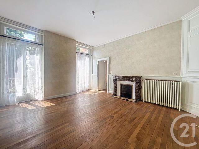 Appartement F3 à louer - 3 pièces - 75.57 m2 - VARENNES SUR ALLIER - 03 - AUVERGNE - Century 21 Lefèbvre Immobilier