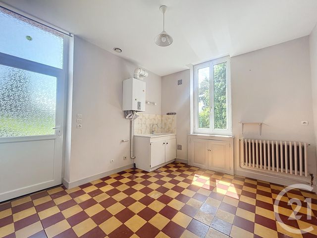 Appartement F3 à louer - 3 pièces - 75.57 m2 - VARENNES SUR ALLIER - 03 - AUVERGNE - Century 21 Lefèbvre Immobilier