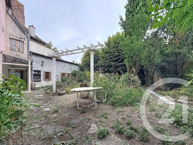 maison à vendre - 8 pièces - 429.5 m2 - ST POURCAIN SUR SIOULE - 03 - AUVERGNE - Century 21 Lefèbvre Immobilier