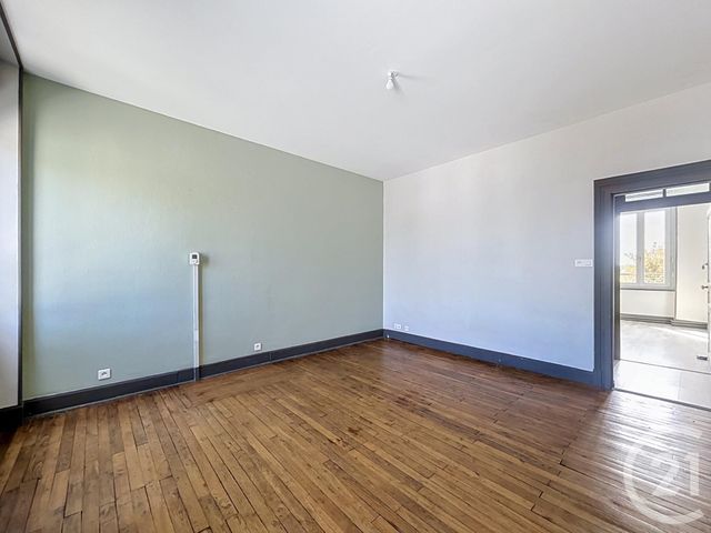 Appartement T4 à louer - 4 pièces - 80.0 m2 - VARENNES SUR ALLIER - 03 - AUVERGNE - Century 21 Lefèbvre Immobilier
