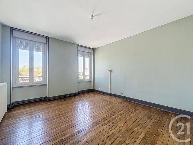 Appartement T4 à louer - 4 pièces - 80.0 m2 - VARENNES SUR ALLIER - 03 - AUVERGNE - Century 21 Lefèbvre Immobilier