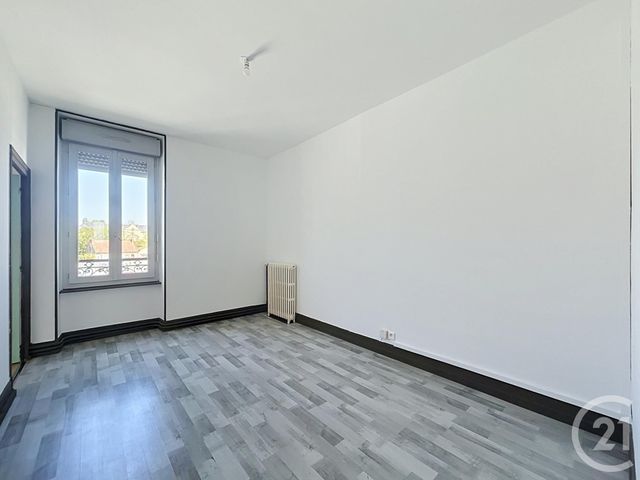 Appartement T4 à louer - 4 pièces - 80.0 m2 - VARENNES SUR ALLIER - 03 - AUVERGNE - Century 21 Lefèbvre Immobilier