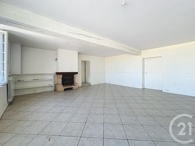 maison à louer - 4 pièces - 113.0 m2 - VOUSSAC - 03 - AUVERGNE - Century 21 Lefèbvre Immobilier
