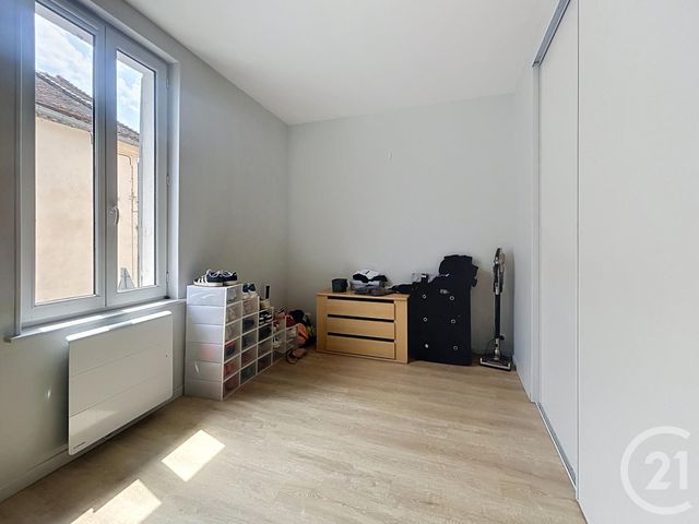 Appartement F3 à louer - 3 pièces - 63.72 m2 - CHANTELLE - 03 - AUVERGNE - Century 21 Lefèbvre Immobilier