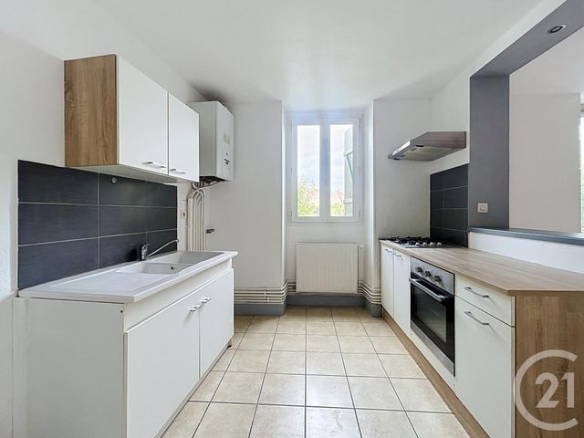 Appartement F2 bis à louer - 2 pièces - 51.63 m2 - ST POURCAIN SUR SIOULE - 03 - AUVERGNE - Century 21 Lefèbvre Immobilier
