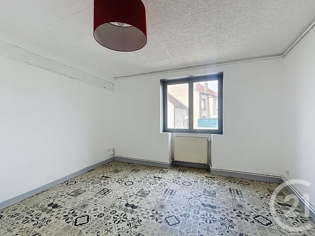 Appartement F2 bis à louer - 2 pièces - 51.63 m2 - ST POURCAIN SUR SIOULE - 03 - AUVERGNE - Century 21 Lefèbvre Immobilier