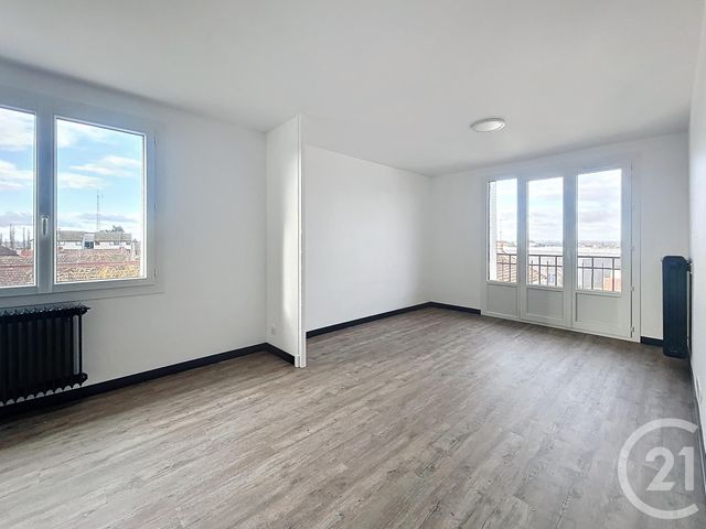 Appartement F3 à louer - 3 pièces - 75.34 m2 - VARENNES SUR ALLIER - 03 - AUVERGNE - Century 21 Lefèbvre Immobilier