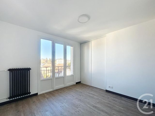 Appartement F3 à louer - 3 pièces - 75.34 m2 - VARENNES SUR ALLIER - 03 - AUVERGNE - Century 21 Lefèbvre Immobilier