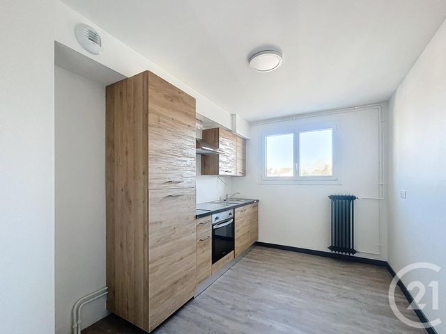 Appartement F3 à louer - 3 pièces - 75.34 m2 - VARENNES SUR ALLIER - 03 - AUVERGNE - Century 21 Lefèbvre Immobilier