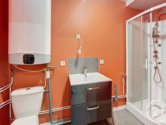 Appartement F3 à louer - 3 pièces - 58.0 m2 - ST POURCAIN SUR SIOULE - 03 - AUVERGNE - Century 21 Lefèbvre Immobilier
