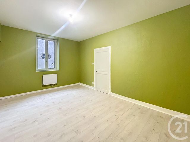Appartement F3 à louer - 3 pièces - 58.0 m2 - ST POURCAIN SUR SIOULE - 03 - AUVERGNE - Century 21 Lefèbvre Immobilier