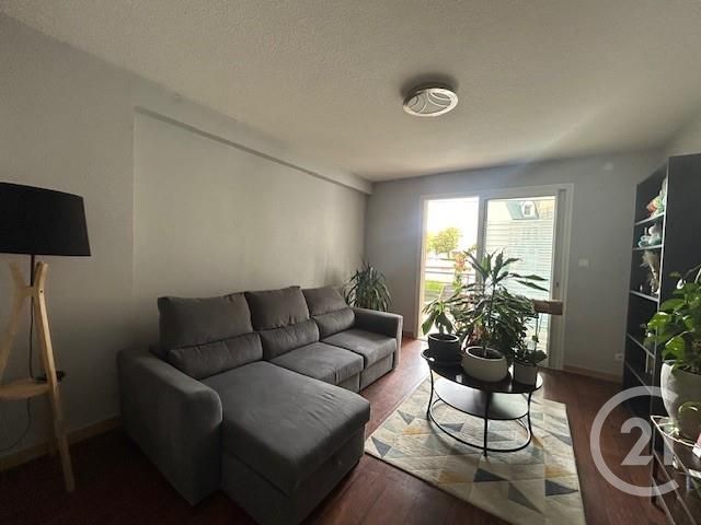 Appartement F3 à louer - 3 pièces - 65.0 m2 - ST POURCAIN SUR SIOULE - 03 - AUVERGNE - Century 21 Lefèbvre Immobilier