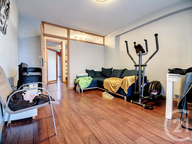Appartement F3 à louer - 3 pièces - 65.0 m2 - ST POURCAIN SUR SIOULE - 03 - AUVERGNE - Century 21 Lefèbvre Immobilier