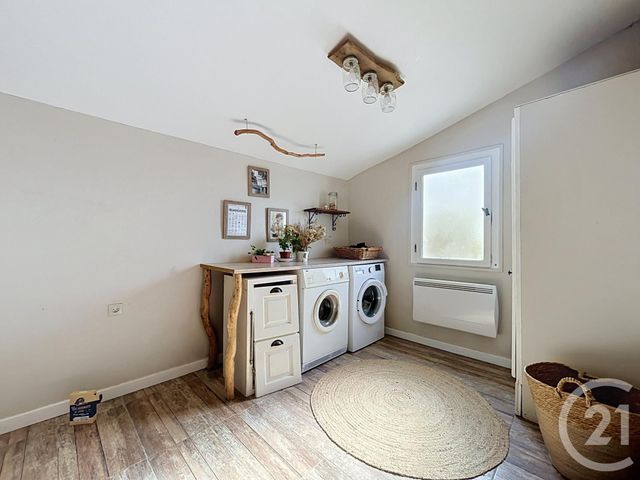 maison à vendre - 4 pièces - 155.37 m2 - TREBAN - 03 - AUVERGNE - Century 21 Lefèbvre Immobilier