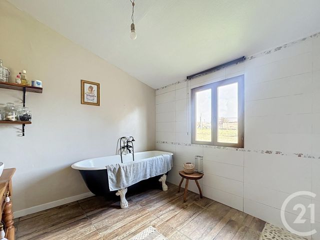 maison à vendre - 4 pièces - 155.37 m2 - TREBAN - 03 - AUVERGNE - Century 21 Lefèbvre Immobilier