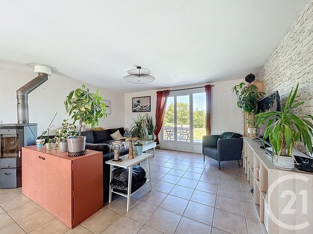 maison à louer - 5 pièces - 117.0 m2 - BRANSAT - 03 - AUVERGNE - Century 21 Lefèbvre Immobilier