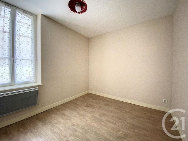 Appartement F2 à louer - 2 pièces - 35.77 m2 - ST POURCAIN SUR SIOULE - 03 - AUVERGNE - Century 21 Lefèbvre Immobilier
