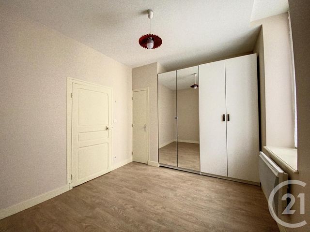 Appartement F2 à louer - 2 pièces - 35.77 m2 - ST POURCAIN SUR SIOULE - 03 - AUVERGNE - Century 21 Lefèbvre Immobilier