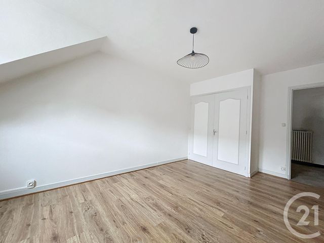 Appartement F3 à louer - 3 pièces - 91.0 m2 - ST POURCAIN SUR SIOULE - 03 - AUVERGNE - Century 21 Lefèbvre Immobilier