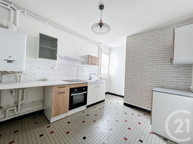 Appartement F3 à louer - 3 pièces - 91.0 m2 - ST POURCAIN SUR SIOULE - 03 - AUVERGNE - Century 21 Lefèbvre Immobilier