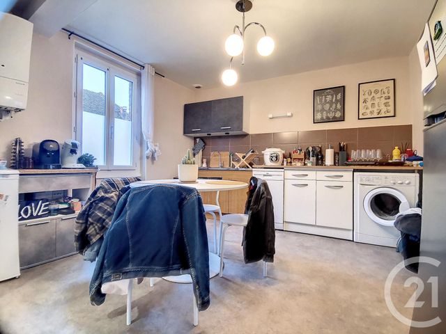 Appartement F2 à louer - 2 pièces - 48.6 m2 - ST POURCAIN SUR SIOULE - 03 - AUVERGNE - Century 21 Lefèbvre Immobilier