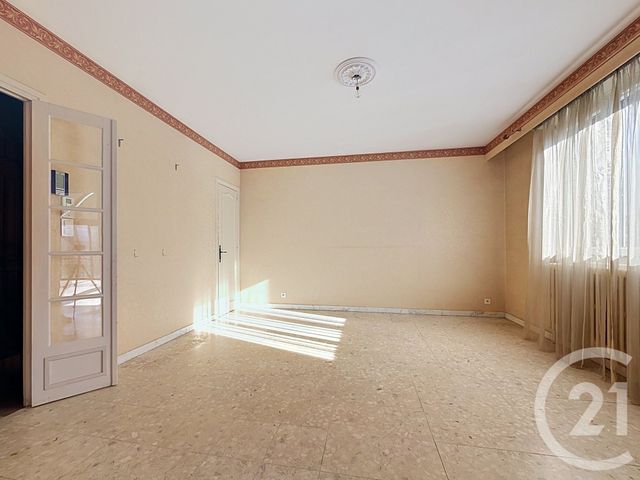 maison à vendre - 8 pièces - 277.6 m2 - ST POURCAIN SUR SIOULE - 03 - AUVERGNE - Century 21 Lefèbvre Immobilier
