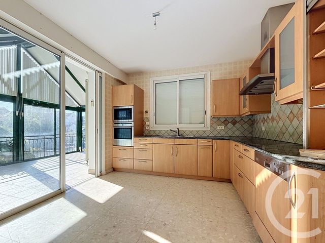 maison à vendre - 8 pièces - 277.6 m2 - ST POURCAIN SUR SIOULE - 03 - AUVERGNE - Century 21 Lefèbvre Immobilier