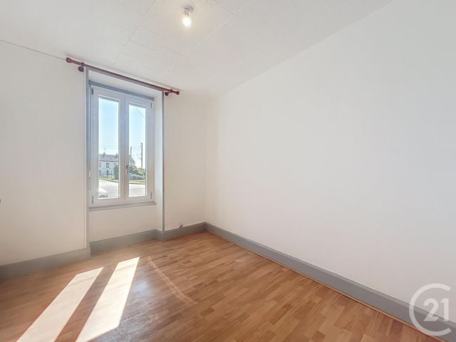 Appartement F3 à louer - 3 pièces - 57.0 m2 - VARENNES SUR ALLIER - 03 - AUVERGNE - Century 21 Lefèbvre Immobilier