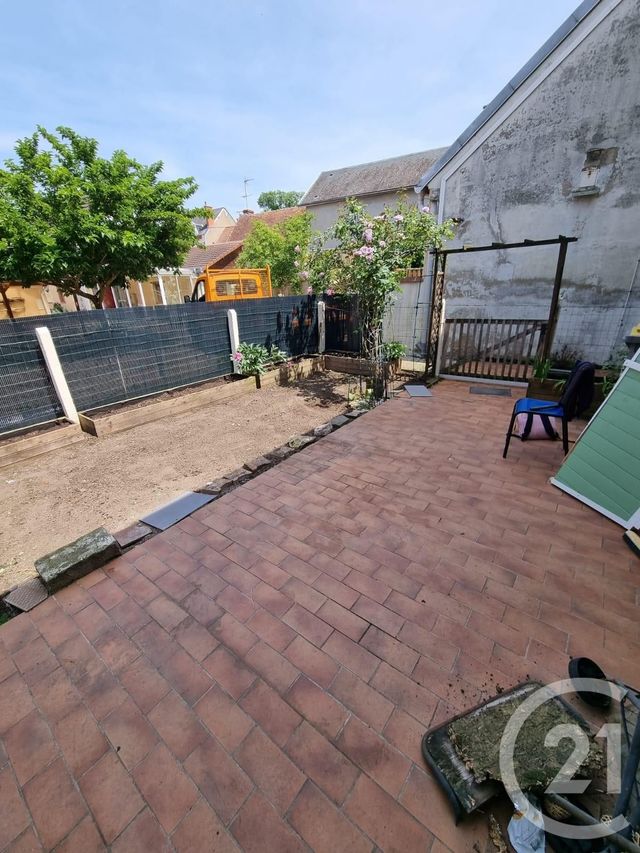 Appartement F2 à louer - 2 pièces - 50.0 m2 - VARENNES SUR ALLIER - 03 - AUVERGNE - Century 21 Lefèbvre Immobilier