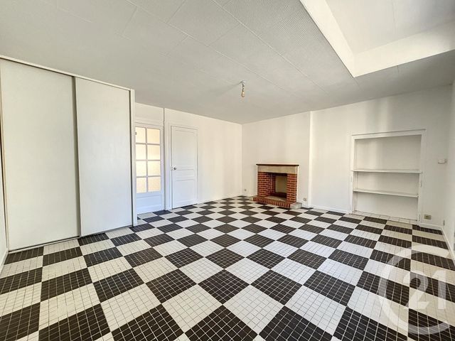 Appartement F2 à louer - 2 pièces - 50.0 m2 - VARENNES SUR ALLIER - 03 - AUVERGNE - Century 21 Lefèbvre Immobilier