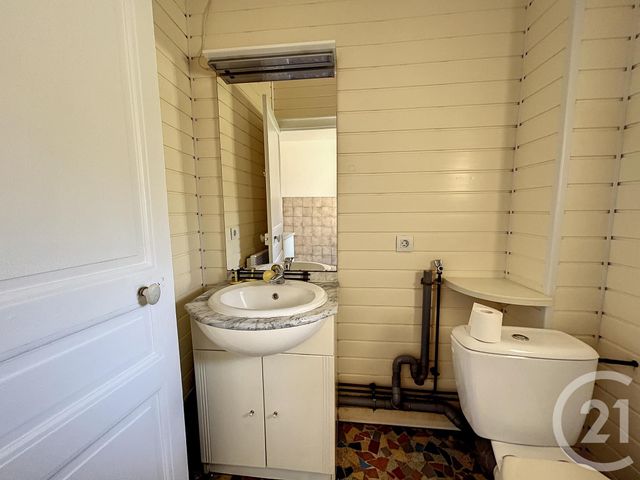 Appartement F2 à louer - 2 pièces - 50.0 m2 - VARENNES SUR ALLIER - 03 - AUVERGNE - Century 21 Lefèbvre Immobilier
