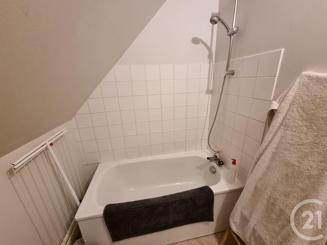Appartement Studio à louer - 1 pièce - 25.0 m2 - ST POURCAIN SUR SIOULE - 03 - AUVERGNE - Century 21 Lefèbvre Immobilier