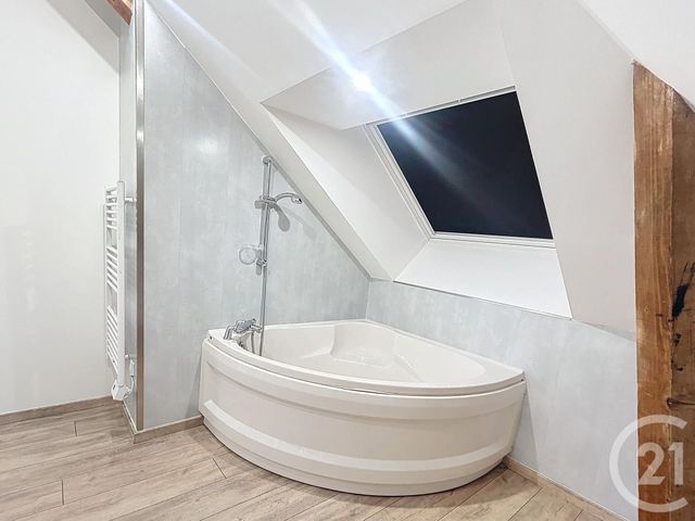 maison à louer - 5 pièces - 127.0 m2 - VARENNES SUR ALLIER - 03 - AUVERGNE - Century 21 Lefèbvre Immobilier