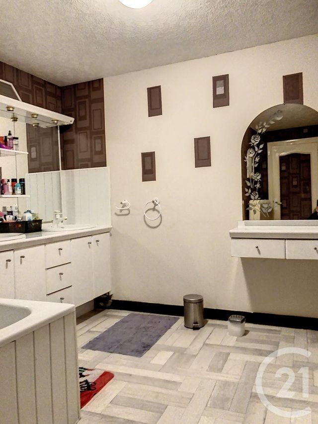 maison à vendre - 7 pièces - 120.0 m2 - ST POURCAIN SUR SIOULE - 03 - AUVERGNE - Century 21 Lefèbvre Immobilier