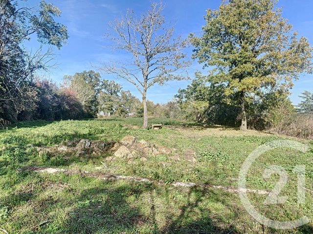 terrain à vendre - 2708.0 m2 - LE THEIL - 03 - AUVERGNE - Century 21 Lefèbvre Immobilier
